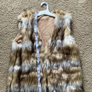 Faux Fur Open Vest Women’s Large